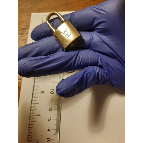 *GENUINE* 2 TWO Louis Vuitton Locks *INCLUDES KEY* - Picture 11 of 12